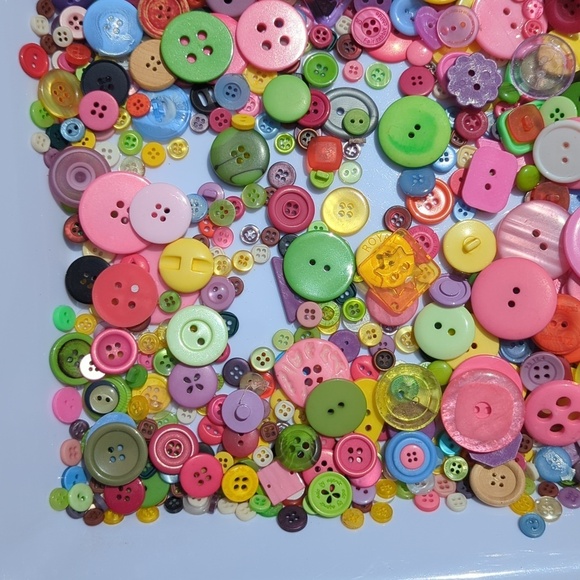 Craft Buttons - Picture 4 of 5